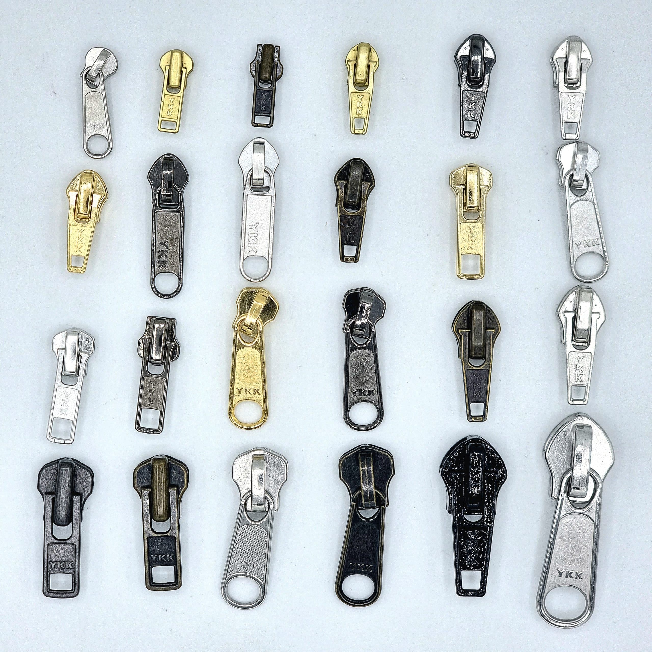 Zipper trims arranged for material and hardware confirmation