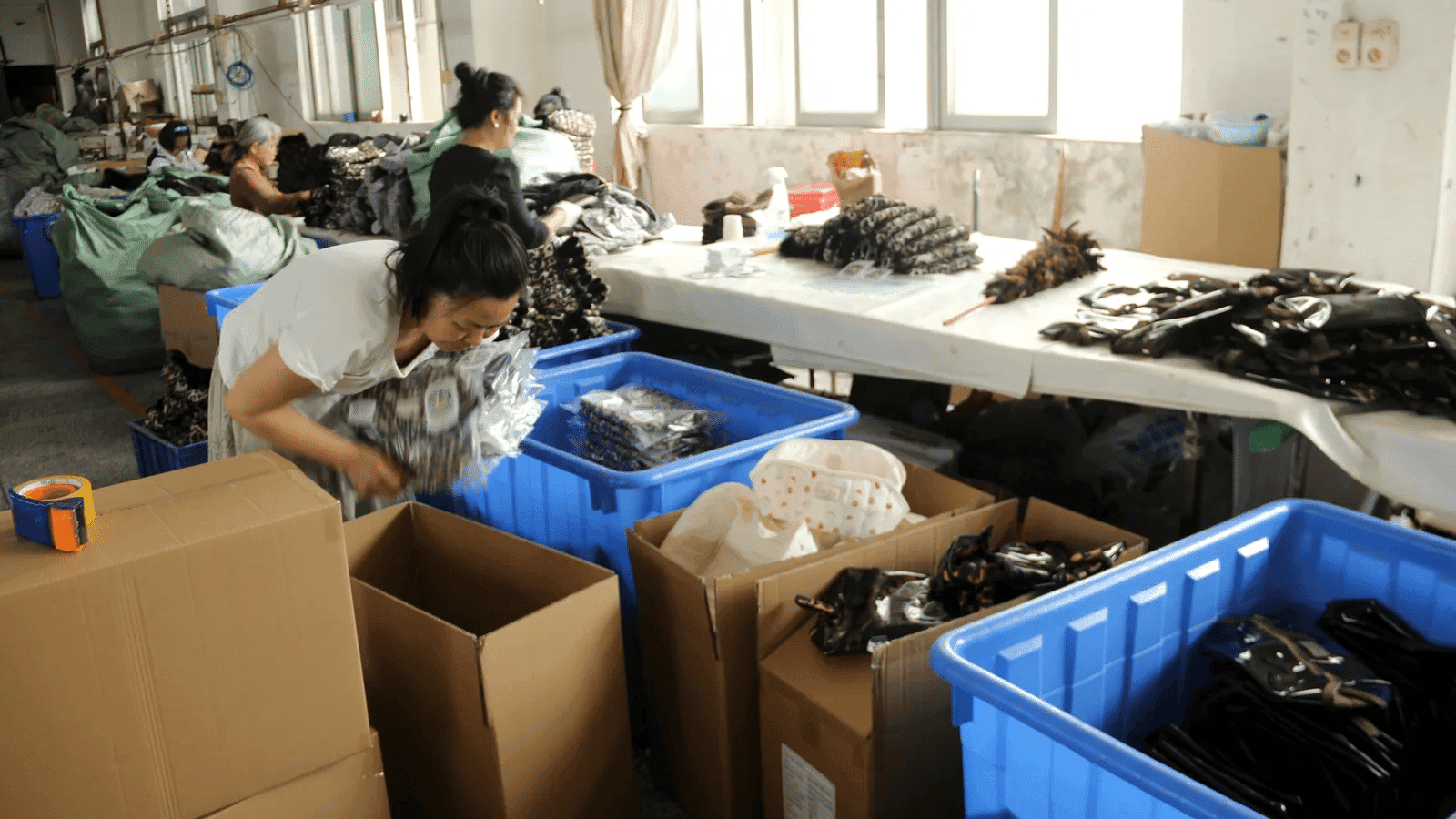 Pilot production run in the LIVEN BAGS workshop